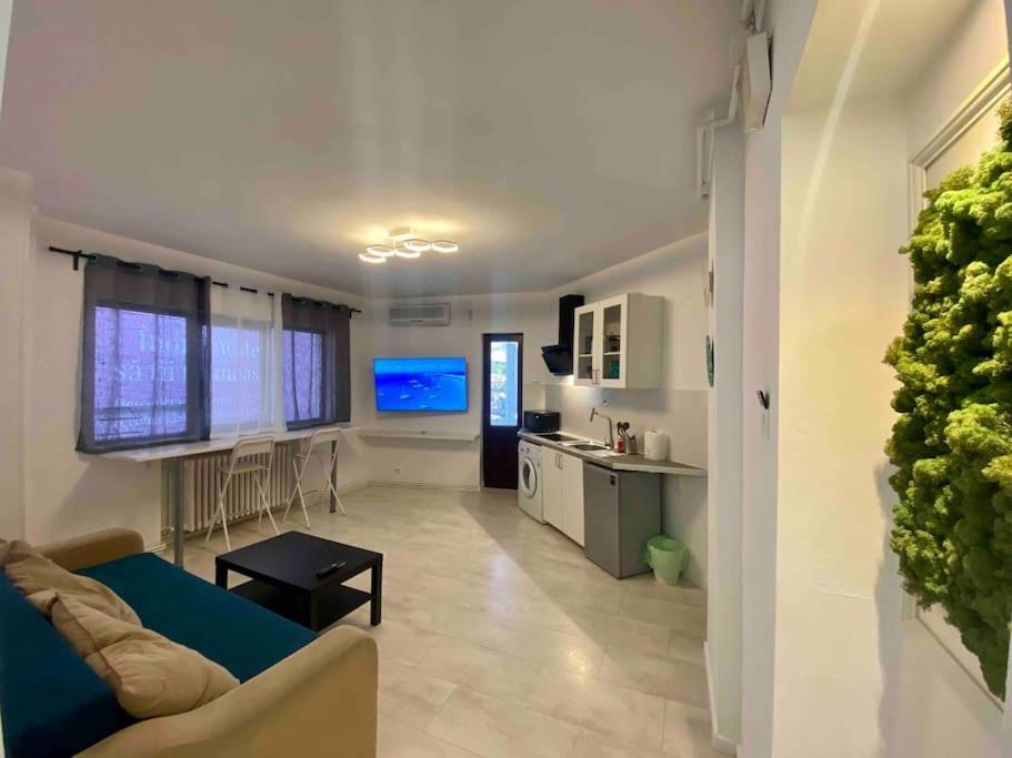 Apartament Heart Of The City Chic 2-bedroom Bucureşti