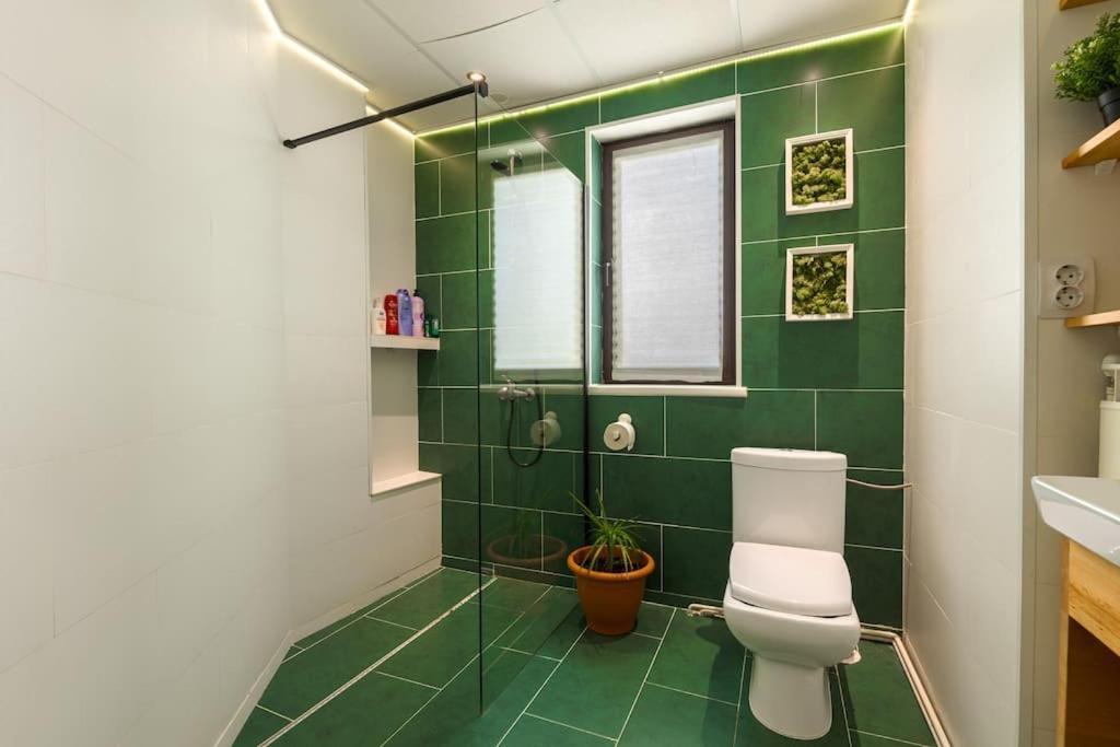 Heart Of The City Chic 2-bedroom Apartament Bucureşti