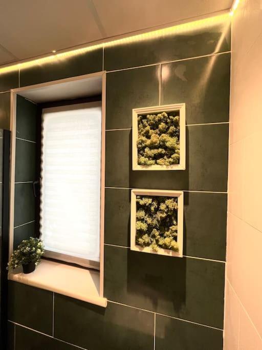 Heart Of The City Chic 2-bedroom Apartament